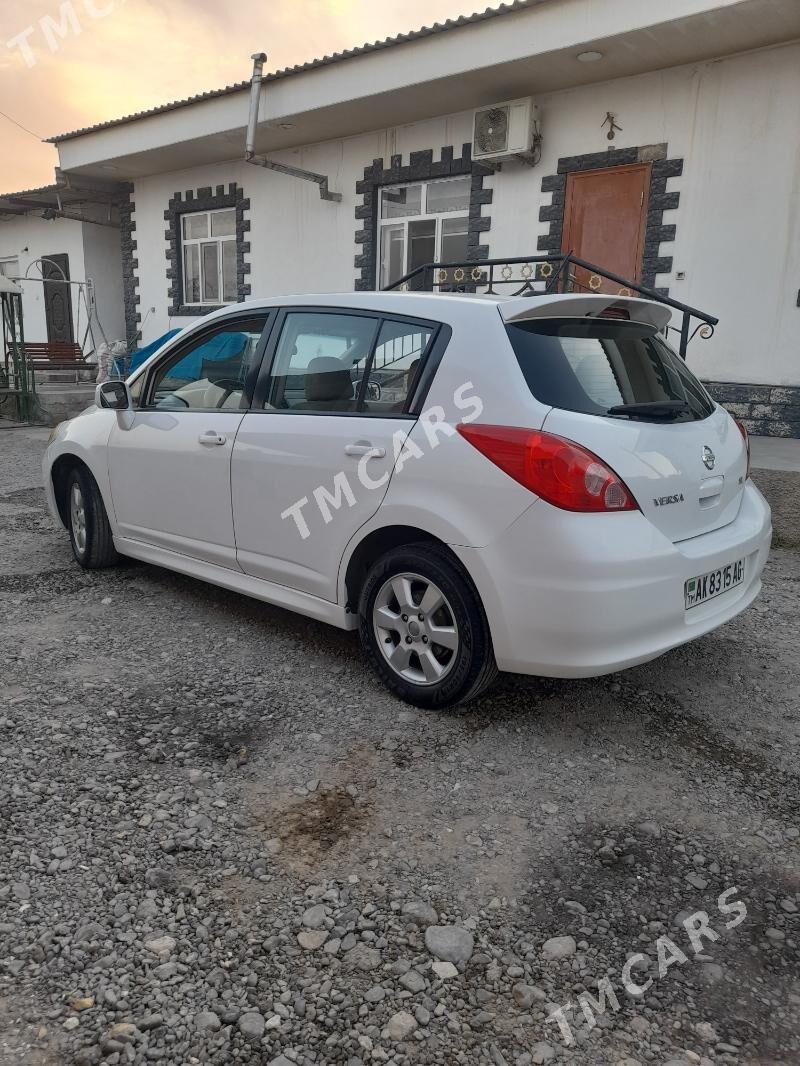 Nissan Versa 2010 - 115 000 TMT - Гарадамак Шор - img 2