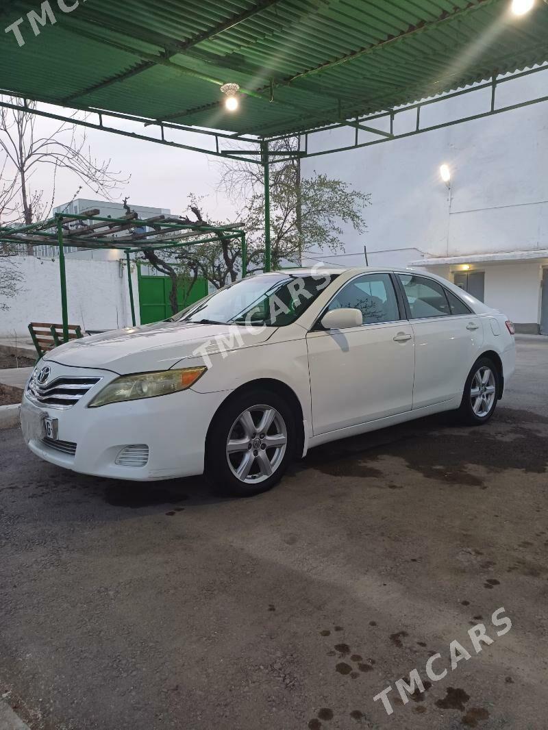 Toyota Camry 2010 - 170 000 TMT - Бекреве - img 2