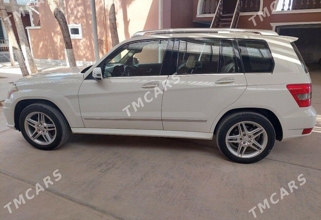 Mercedes-Benz GLK 350 2011 - 300 000 TMT - Мары - img 3