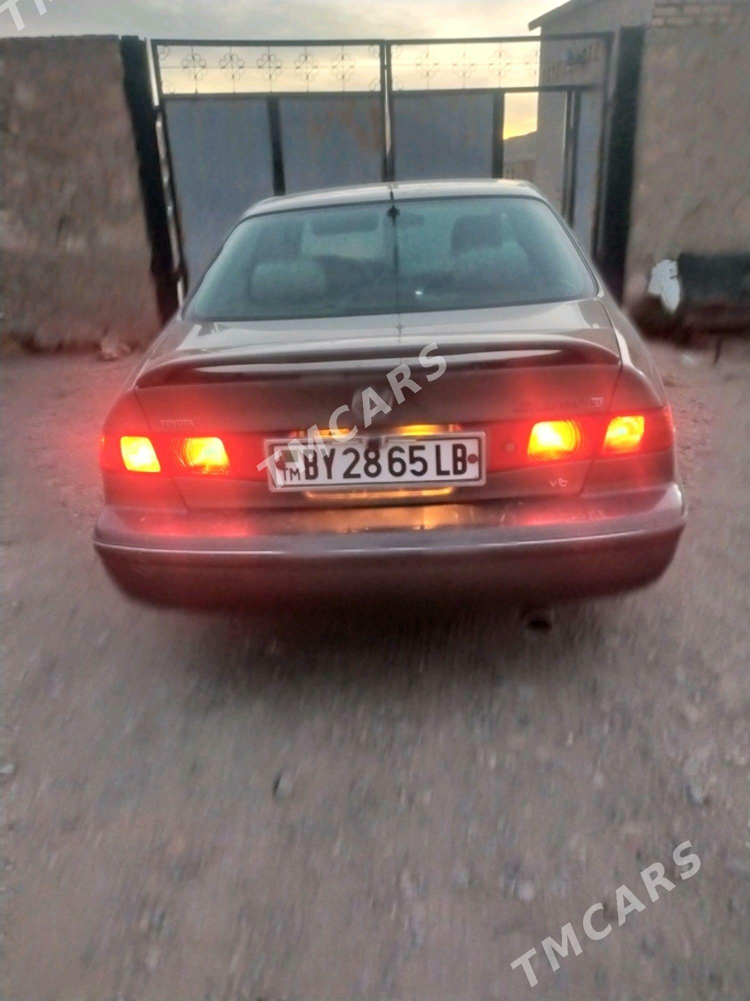 Toyota Camry 1998 - 130 000 TMT - Керки - img 8