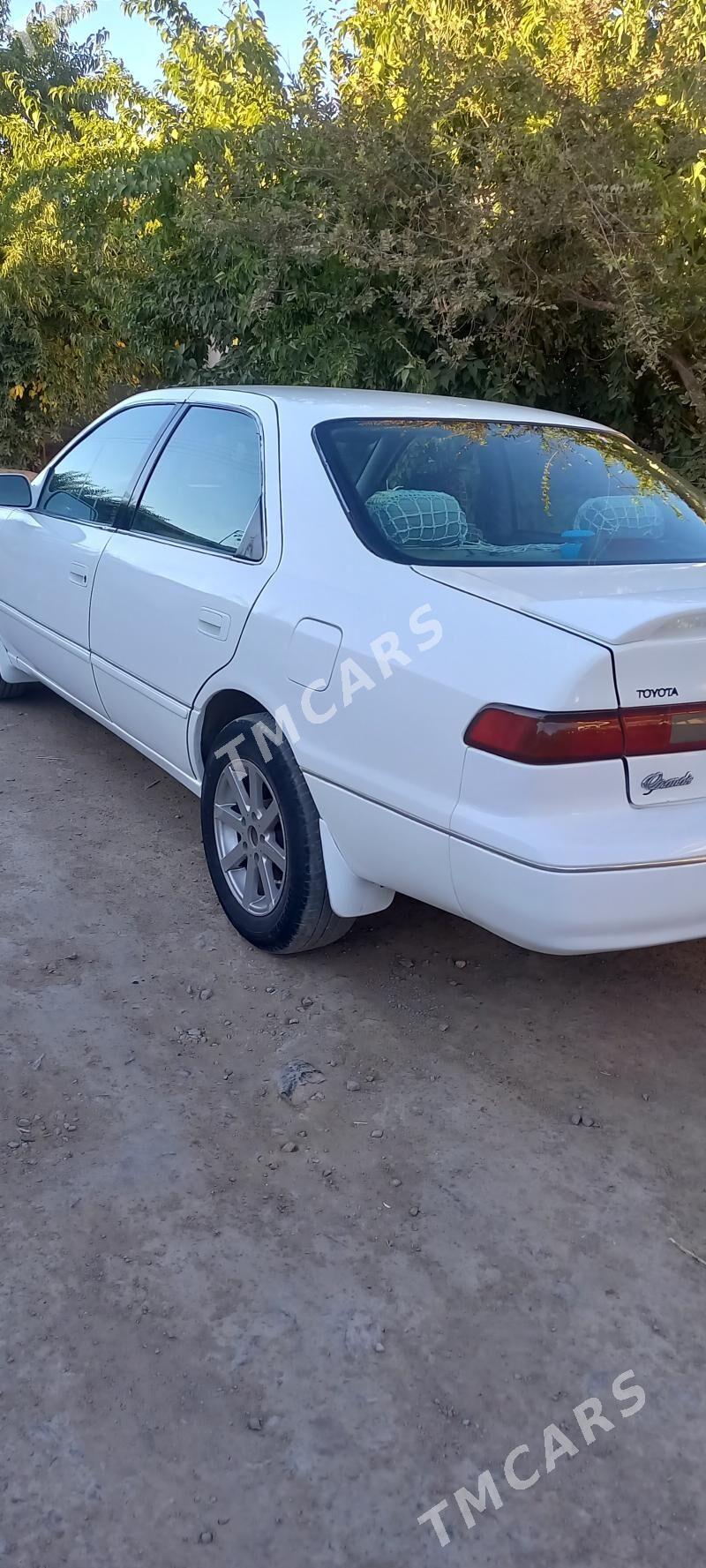 Toyota Camry 1998 - 112 000 TMT - Daşoguz - img 3