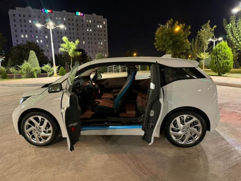 BMW i3 2015 - 550 000 TMT - Aşgabat - img 3