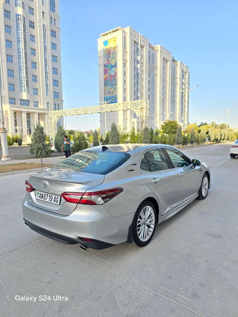 Toyota Camry 2019 - 345 000 TMT - 30 мкр - img 3