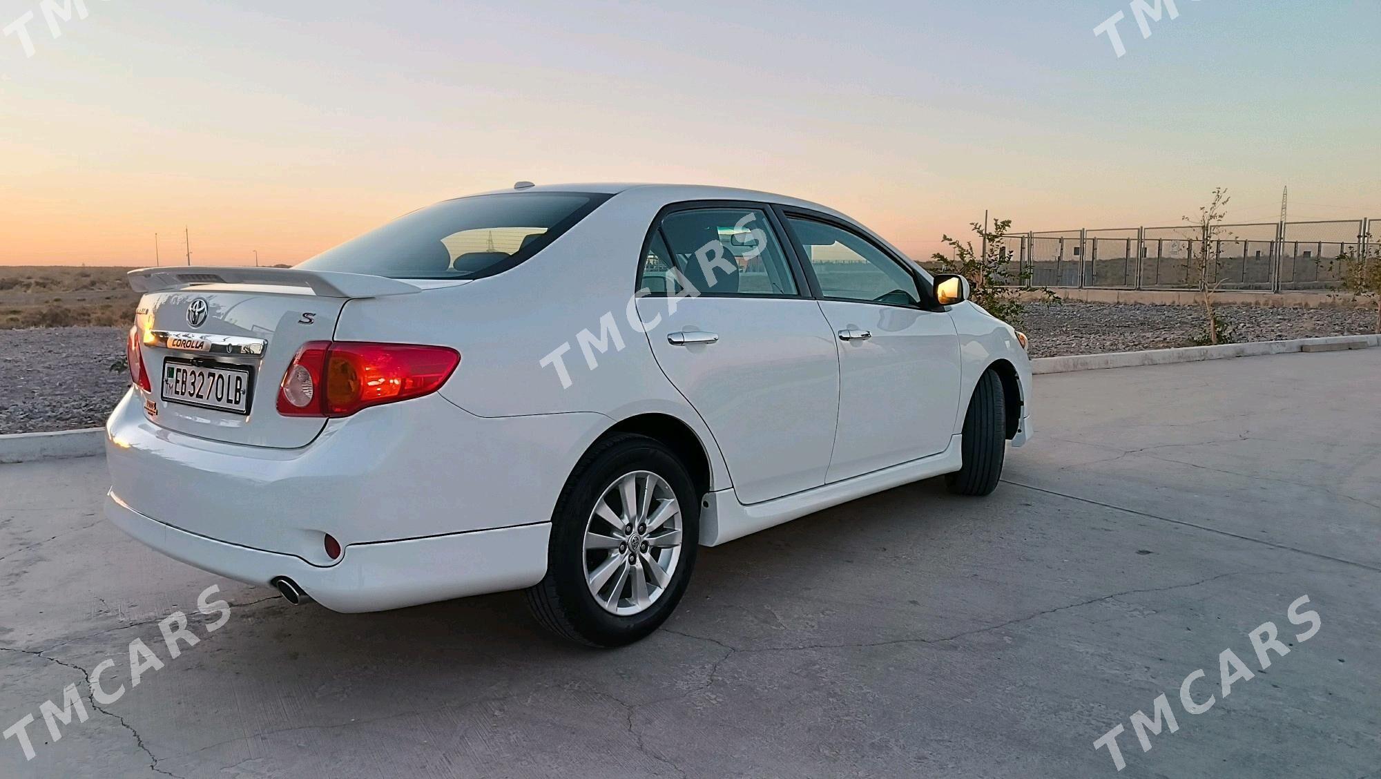 Toyota Corolla 2010 - 145 000 TMT - Туркменабат - img 4