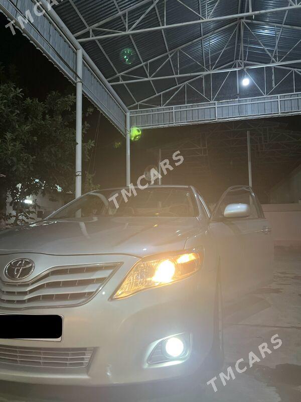 Toyota Camry 2010 - 150 000 TMT - Мары - img 3