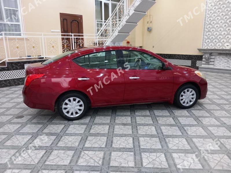 Nissan Versa 2012 - 90 000 TMT - Туркменабат - img 4