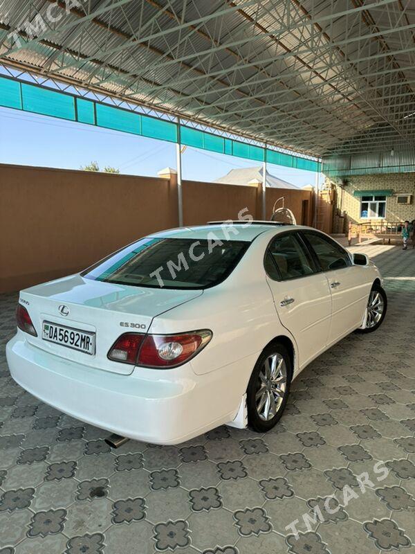 Lexus ES 300 2002 - 140 000 TMT - Байрамали - img 2