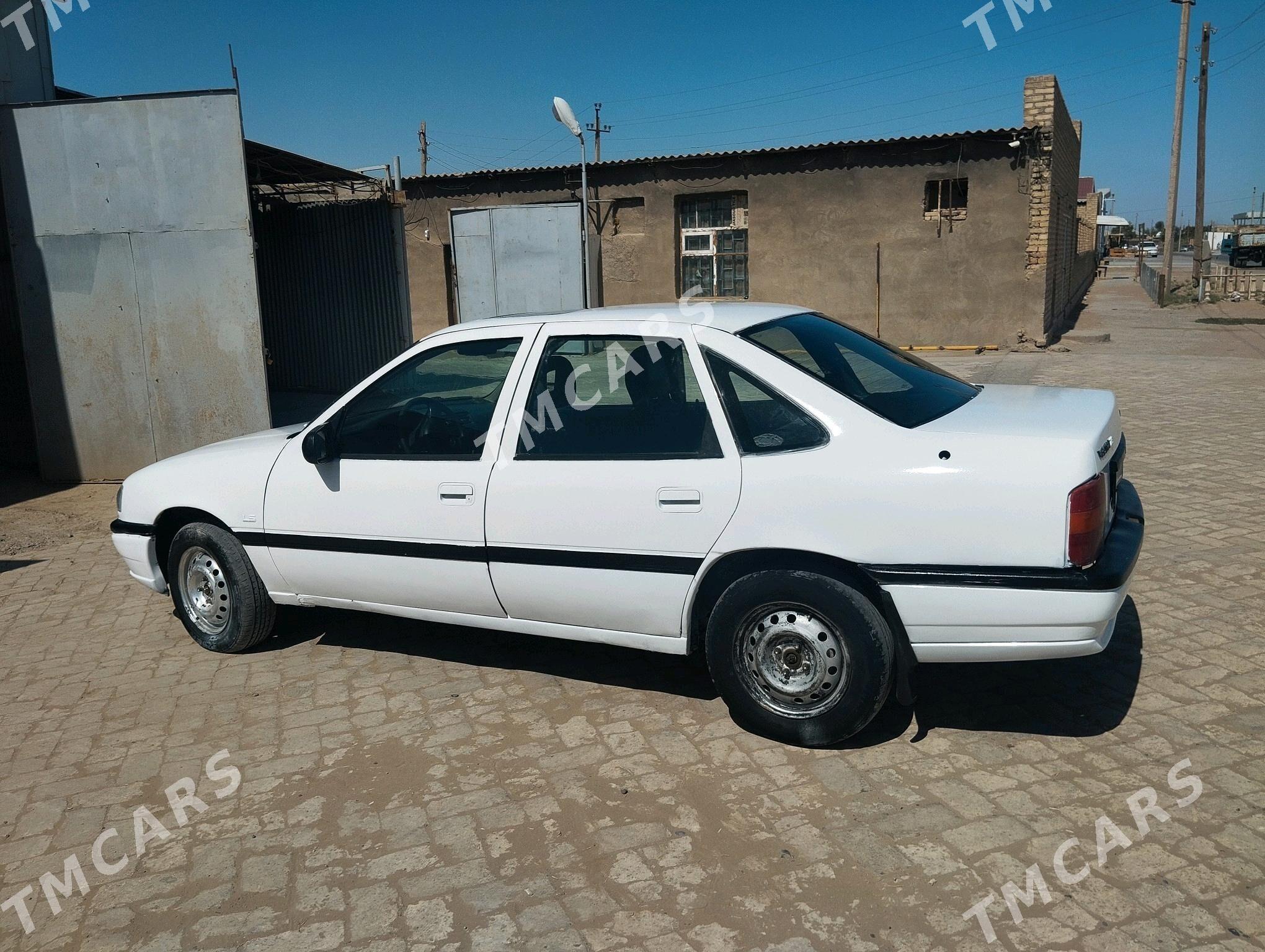 Opel Vectra 1993 - 22 000 TMT - Мары - img 3