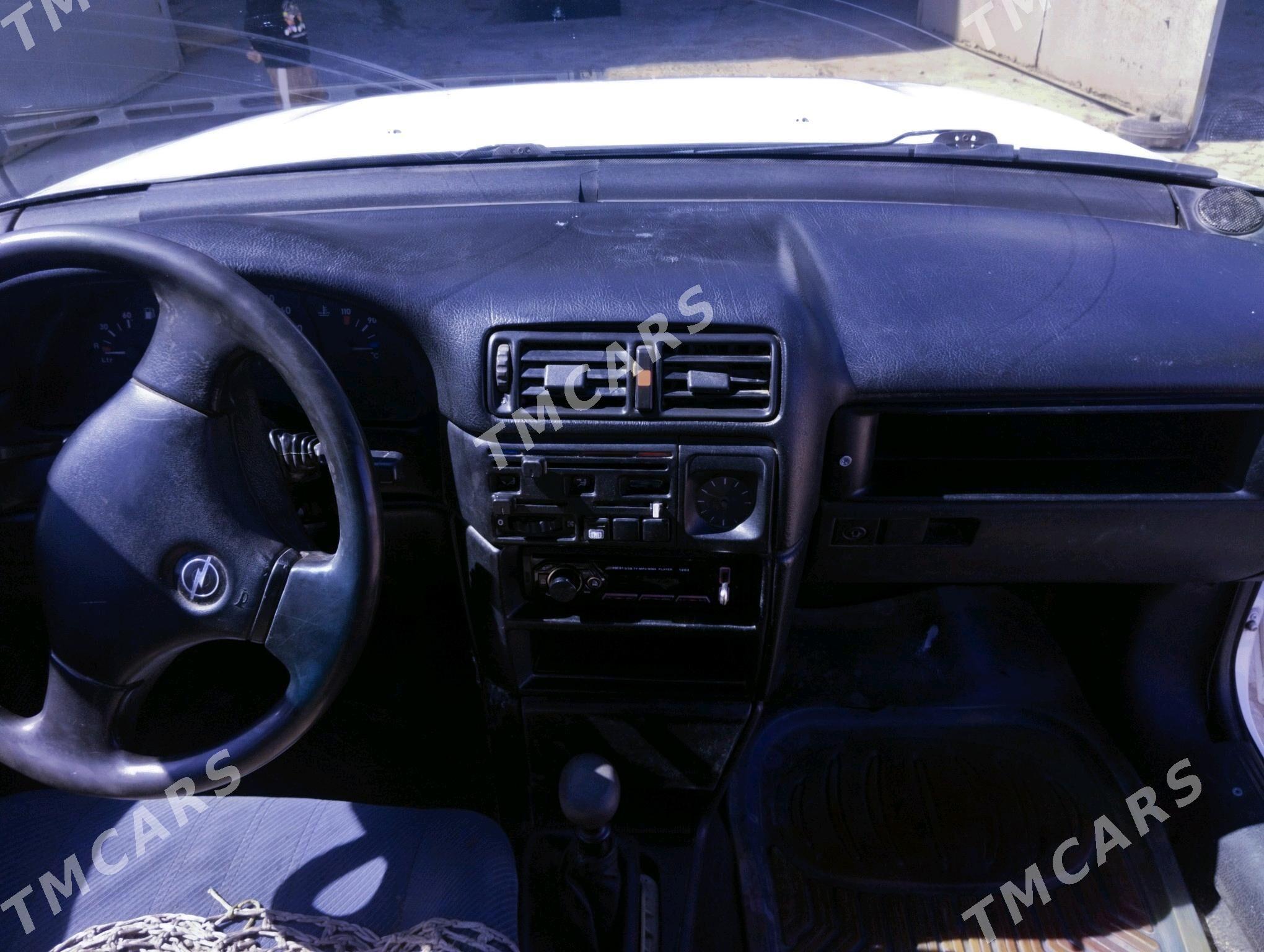 Opel Vectra 1993 - 22 000 TMT - Mary - img 5