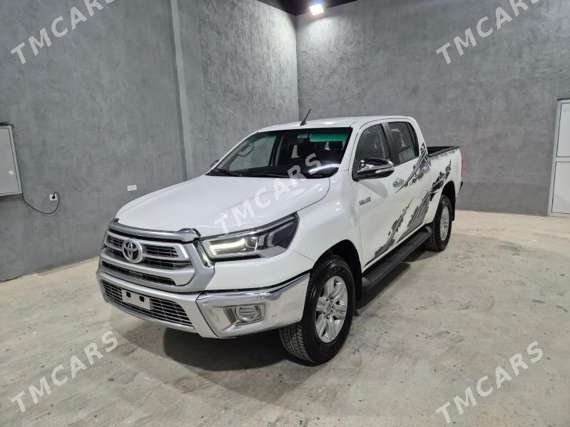 Toyota Hilux 2021 - 552 000 TMT - Ашхабад - img 5