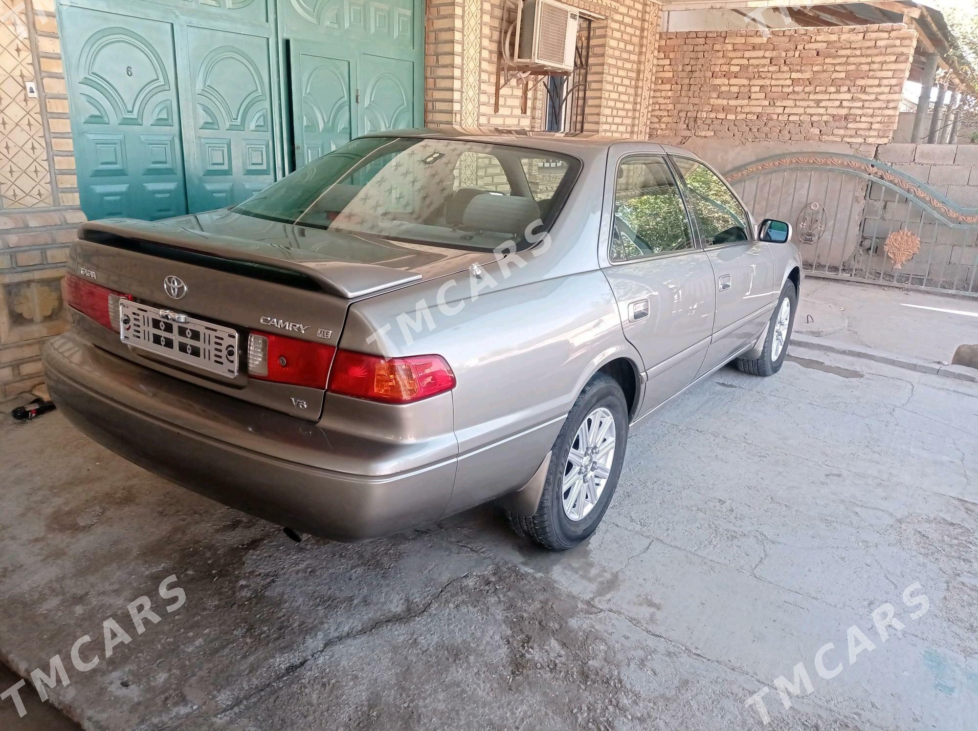 Toyota Camry 2001 - 140 000 TMT - Köneürgenç - img 4