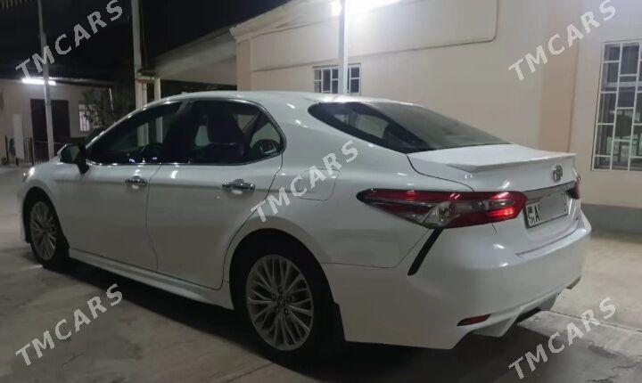 Toyota Camry 2019 - 300 000 TMT - Bekrewe - img 7