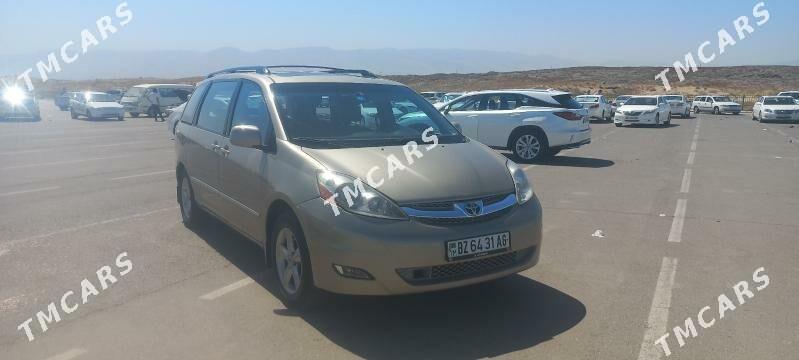 Toyota Sienna 2006 - 235 000 TMT - Гуртли - img 5