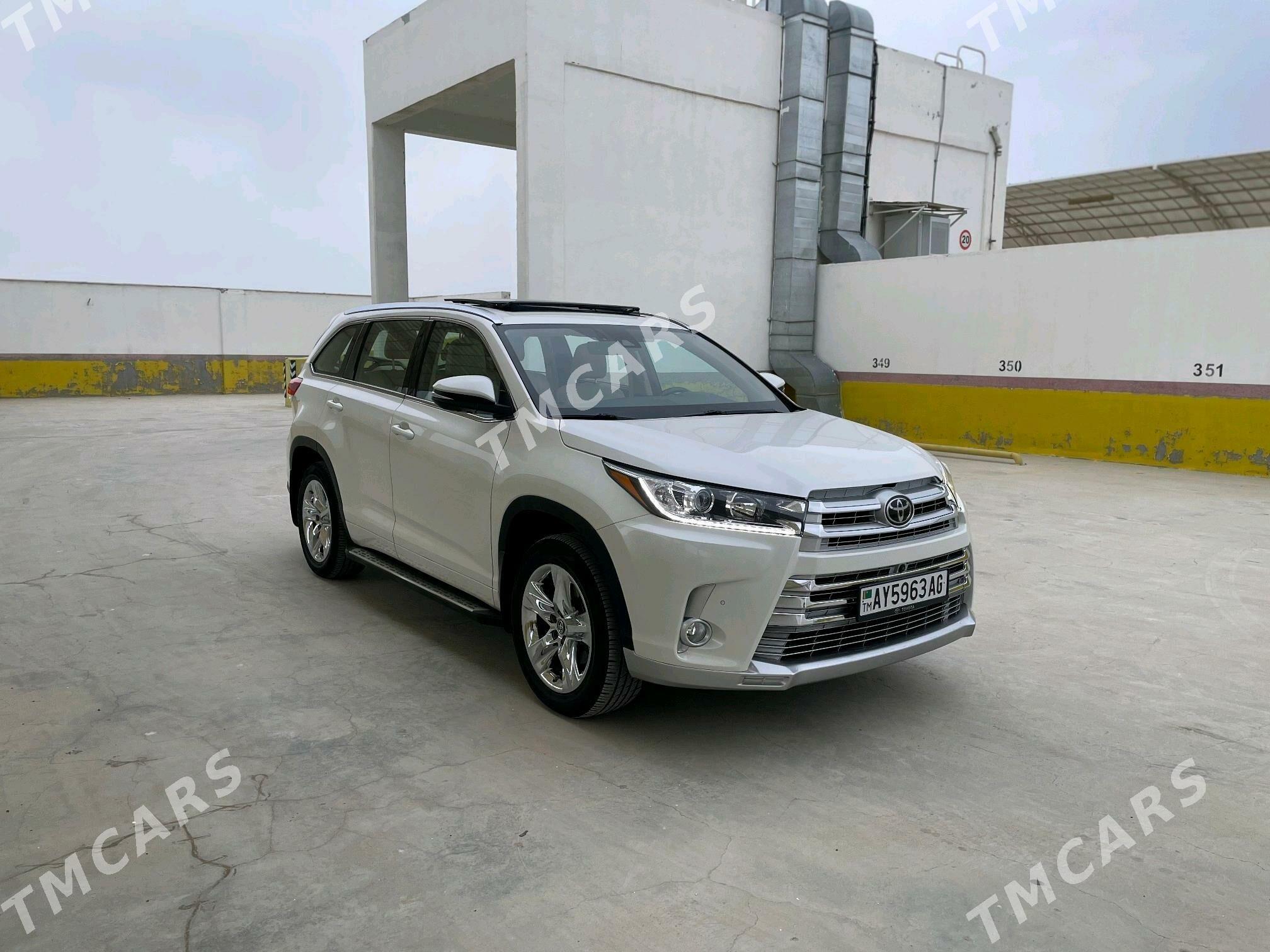 Toyota Highlander 2018 - 630 000 TMT - Aşgabat - img 2