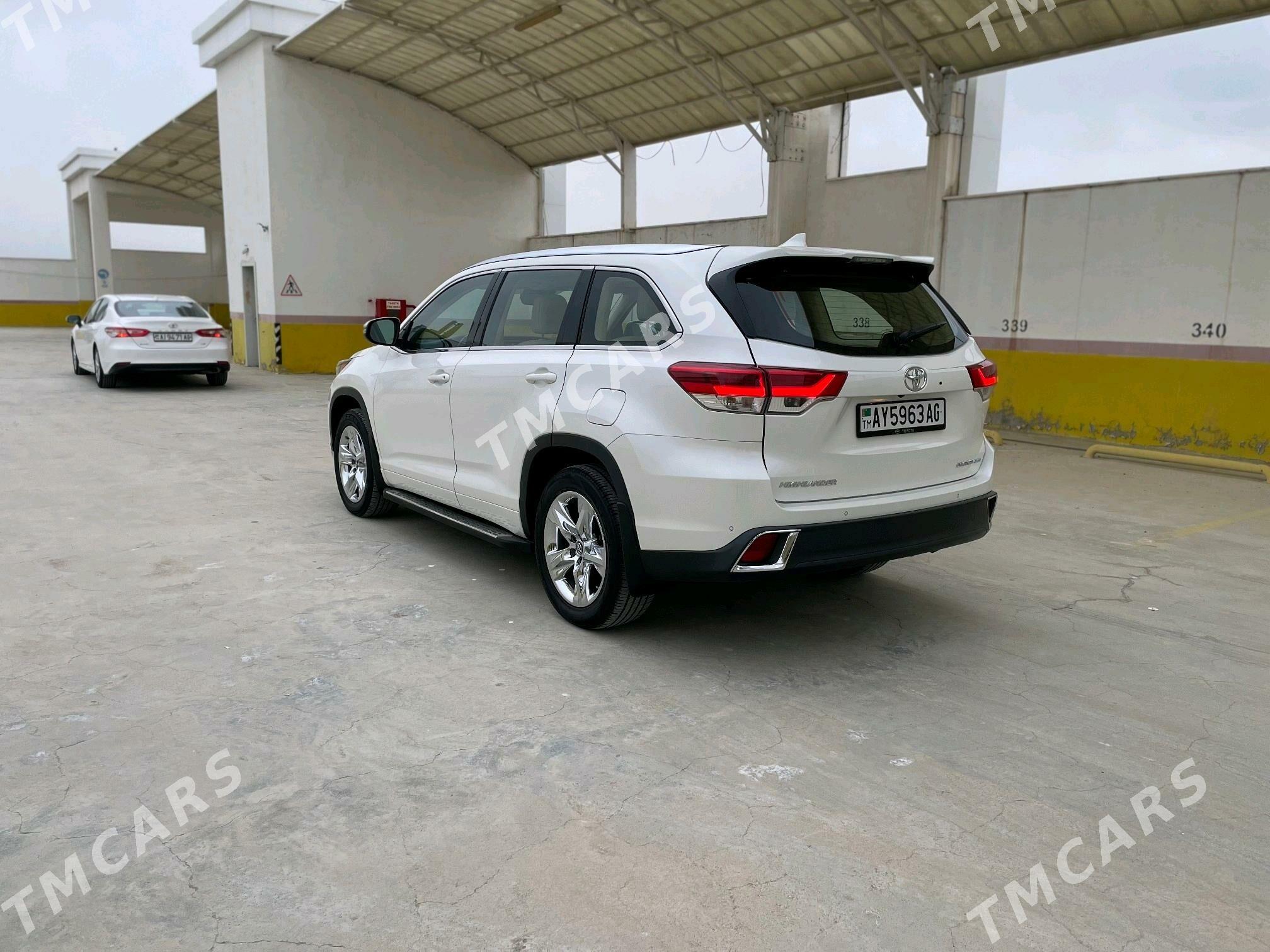 Toyota Highlander 2018 - 630 000 TMT - Aşgabat - img 3