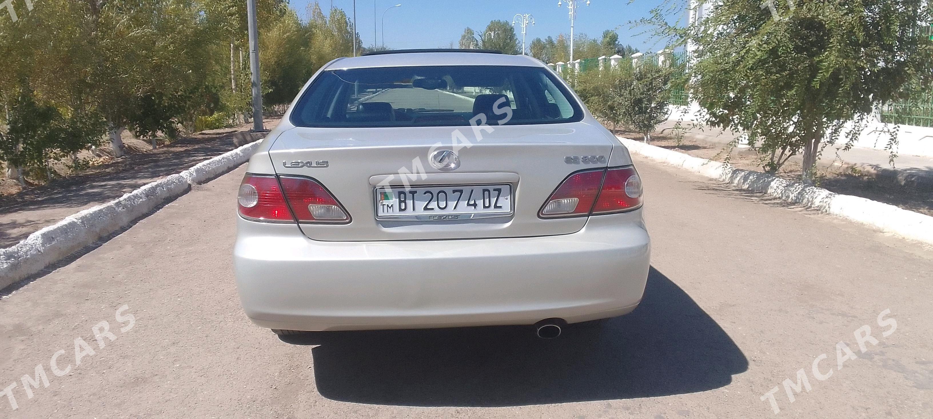 Lexus ES 300 2002 - 165 000 TMT - Болдумсаз - img 4