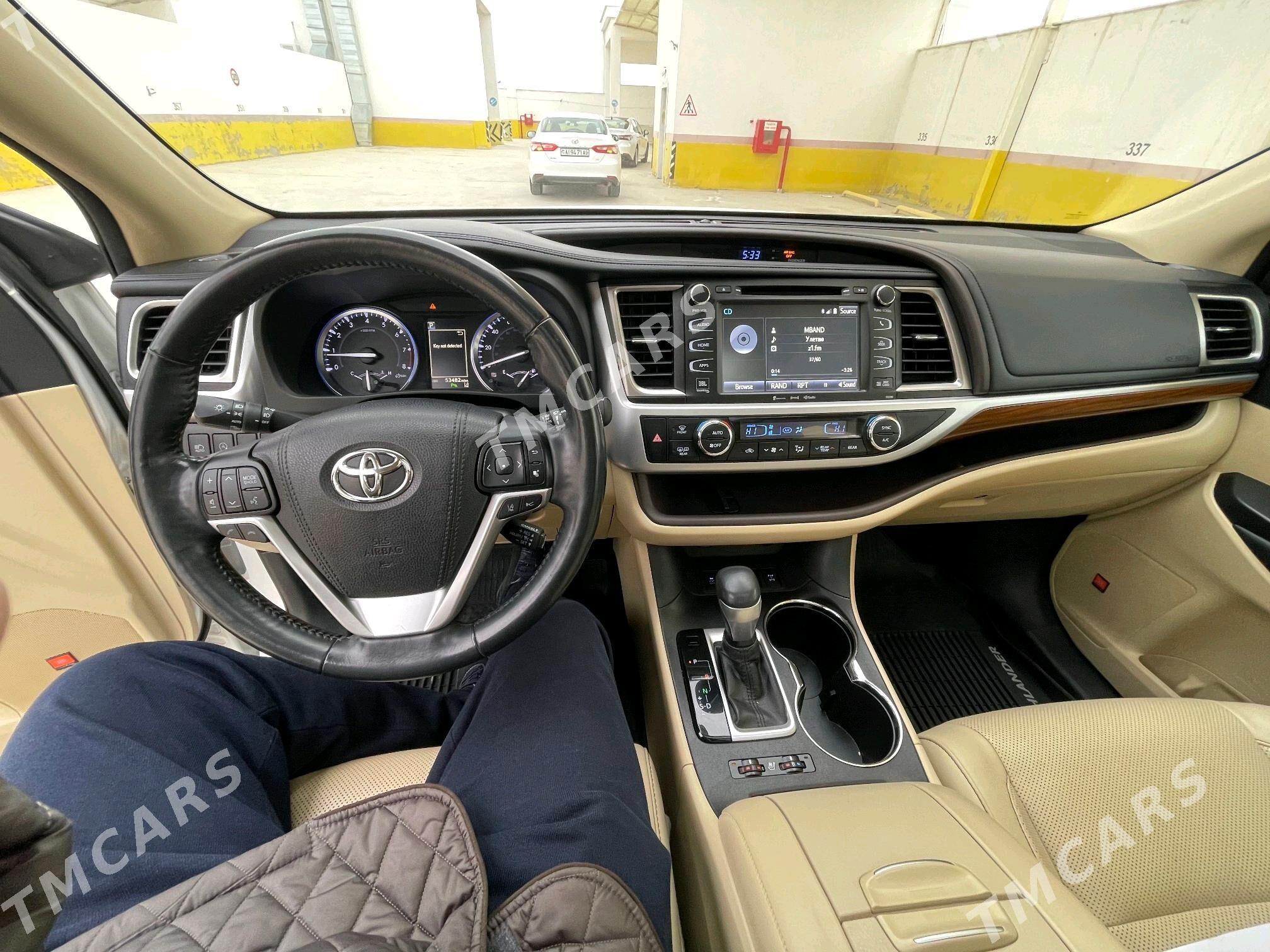 Toyota Highlander 2018 - 630 000 TMT - Ашхабад - img 9