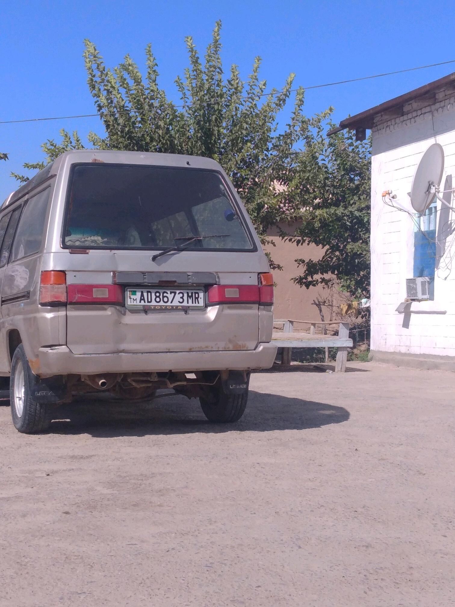 Toyota Hiace 1989 - 18 000 TMT - Векильбазар - img 4