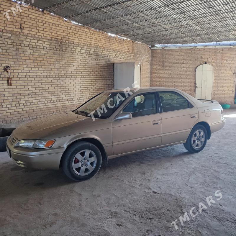 Toyota Camry 1999 - 90 000 TMT - Дянев - img 3