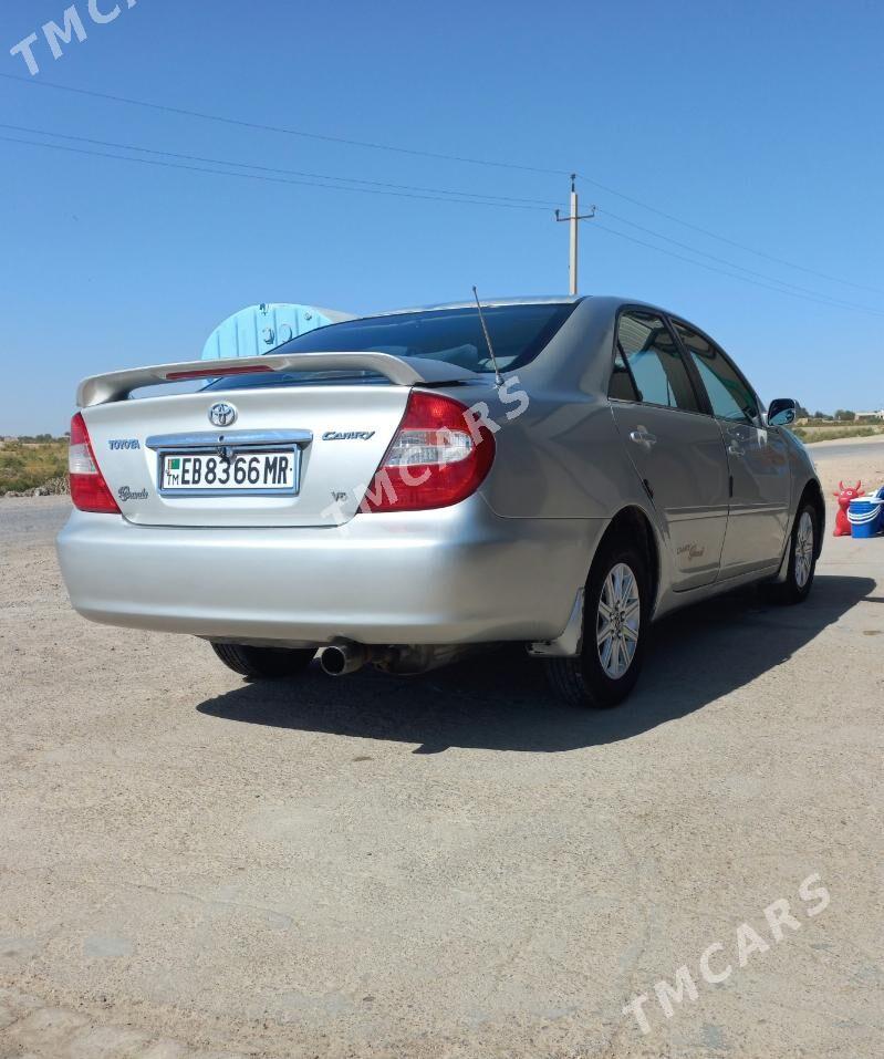 Toyota Camry 2002 - 130 000 TMT - Мары - img 2