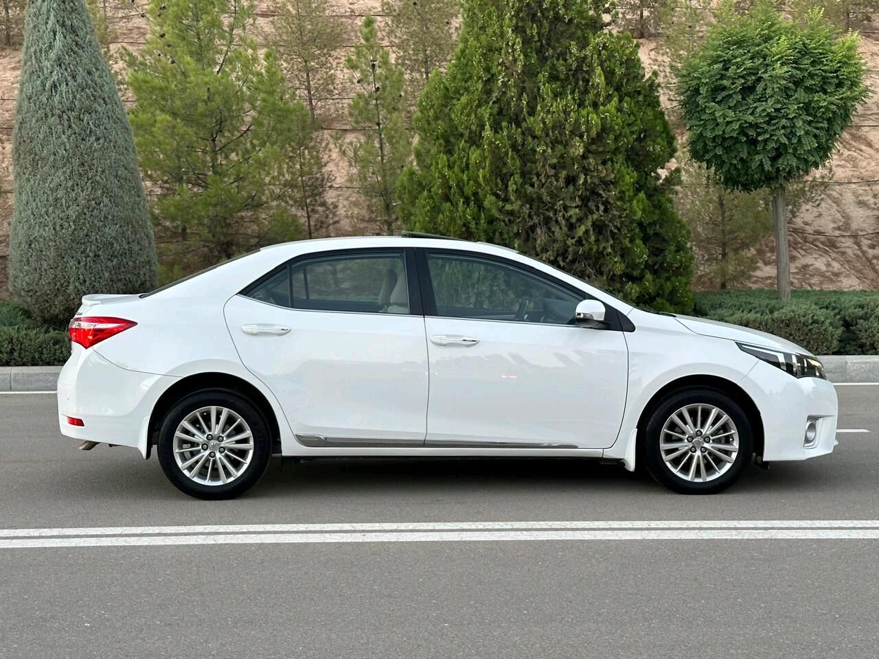 Toyota Corolla 2015 - 268 000 TMT - Aşgabat - img 6