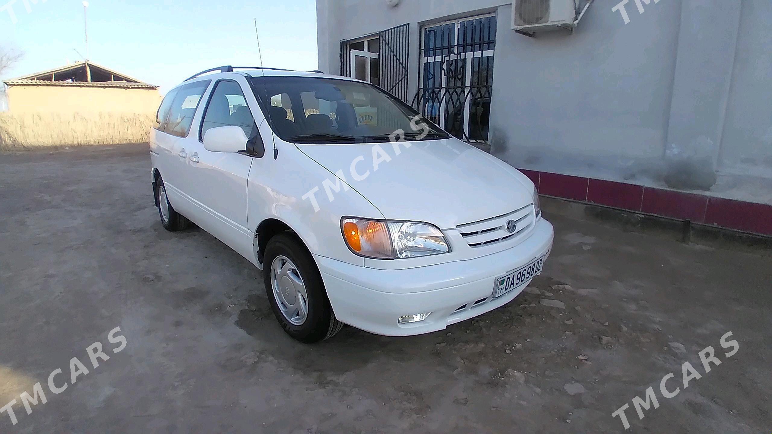 Toyota Sienna 2001 - 130 000 TMT - Türkmenbaşy etr. - img 5