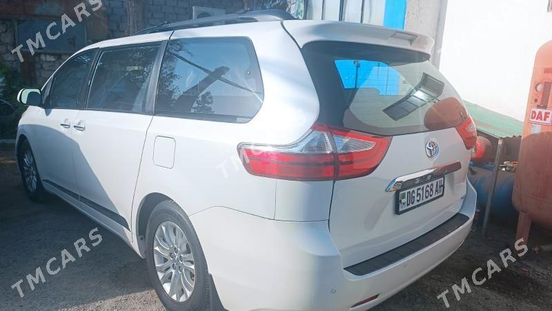 Toyota Sienna 2015 - 400 000 TMT - Aşgabat - img 2