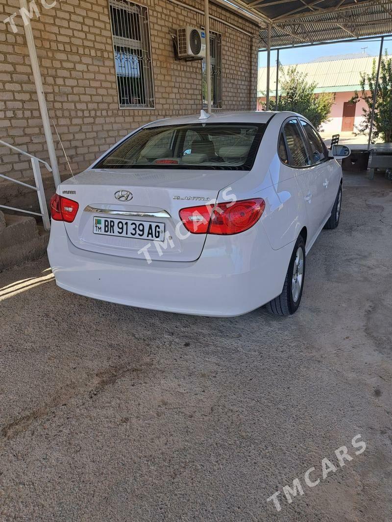 Hyundai Elantra 2010 - 115 000 TMT - Багир - img 2