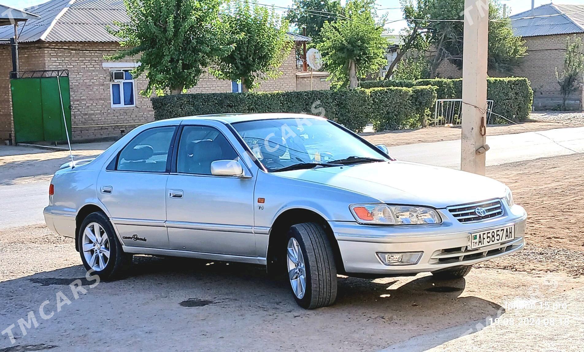 Toyota Camry 1998 - 130 000 TMT - Babadaýhan - img 4