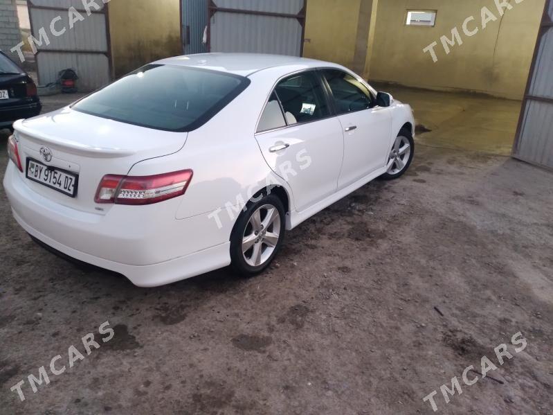 Toyota Camry 2010 - 175 000 TMT - Кёнеургенч - img 3