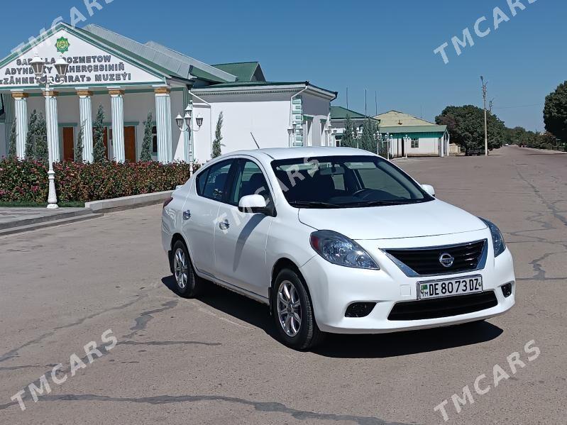 Nissan Versa 2013 - 90 000 TMT - Губадаг - img 3