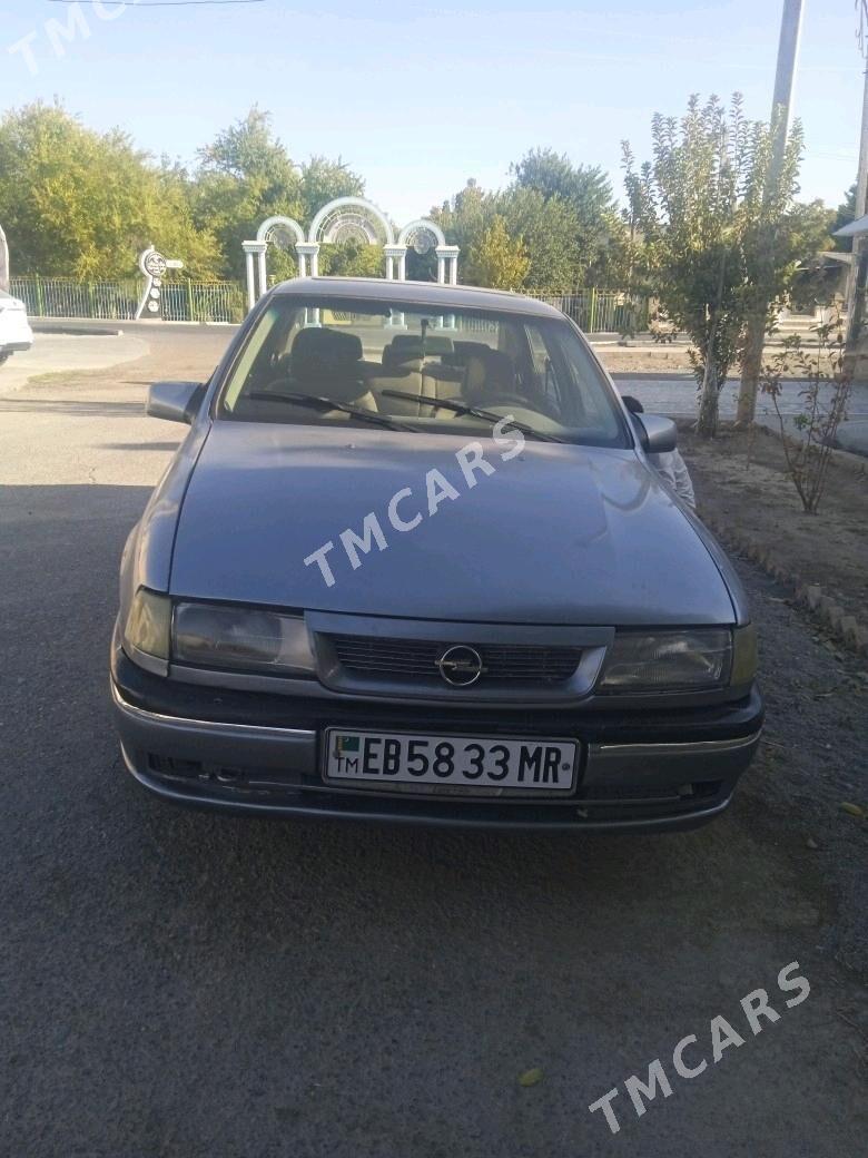 Opel Vectra 1990 - 31 000 TMT - Мары - img 3