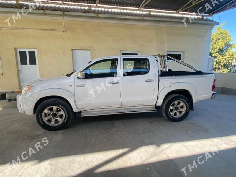 Toyota Hilux 2008 - 210 000 TMT - Gökdepe - img 2