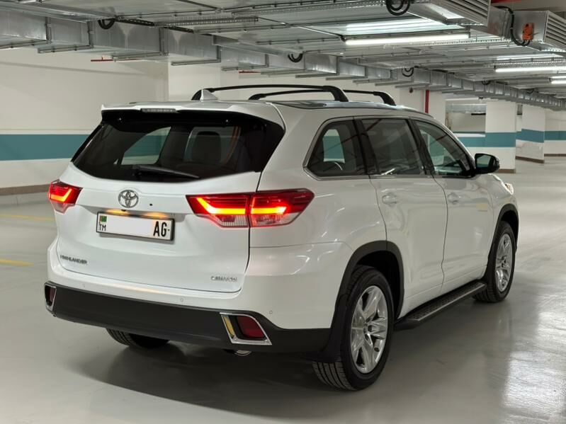 Toyota Highlander 2019 - 445 000 TMT - Ашхабад - img 6