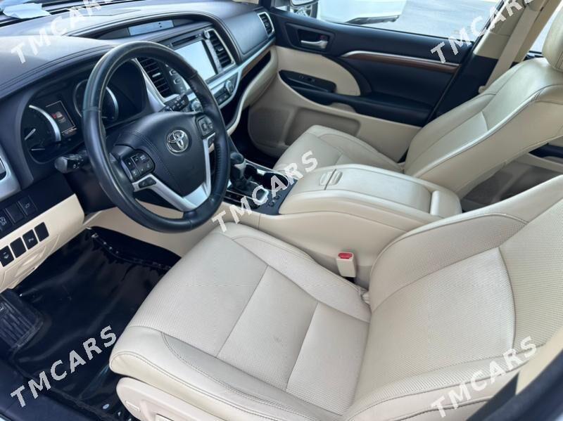 Toyota Highlander 2018 - 500 000 TMT - Гуртли - img 7