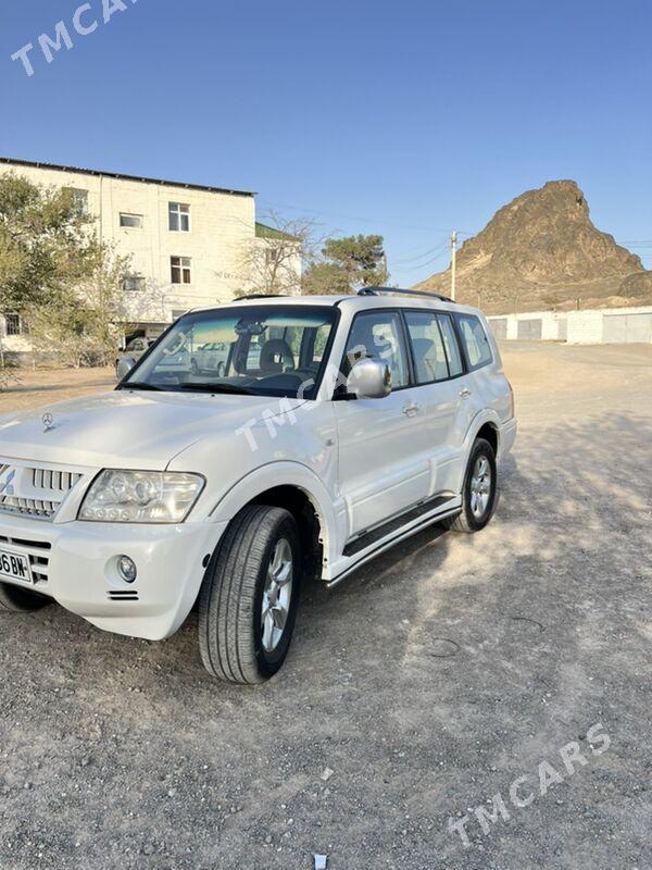 Mitsubishi Pajero 2004 - 160 000 TMT - Türkmenbaşy - img 2