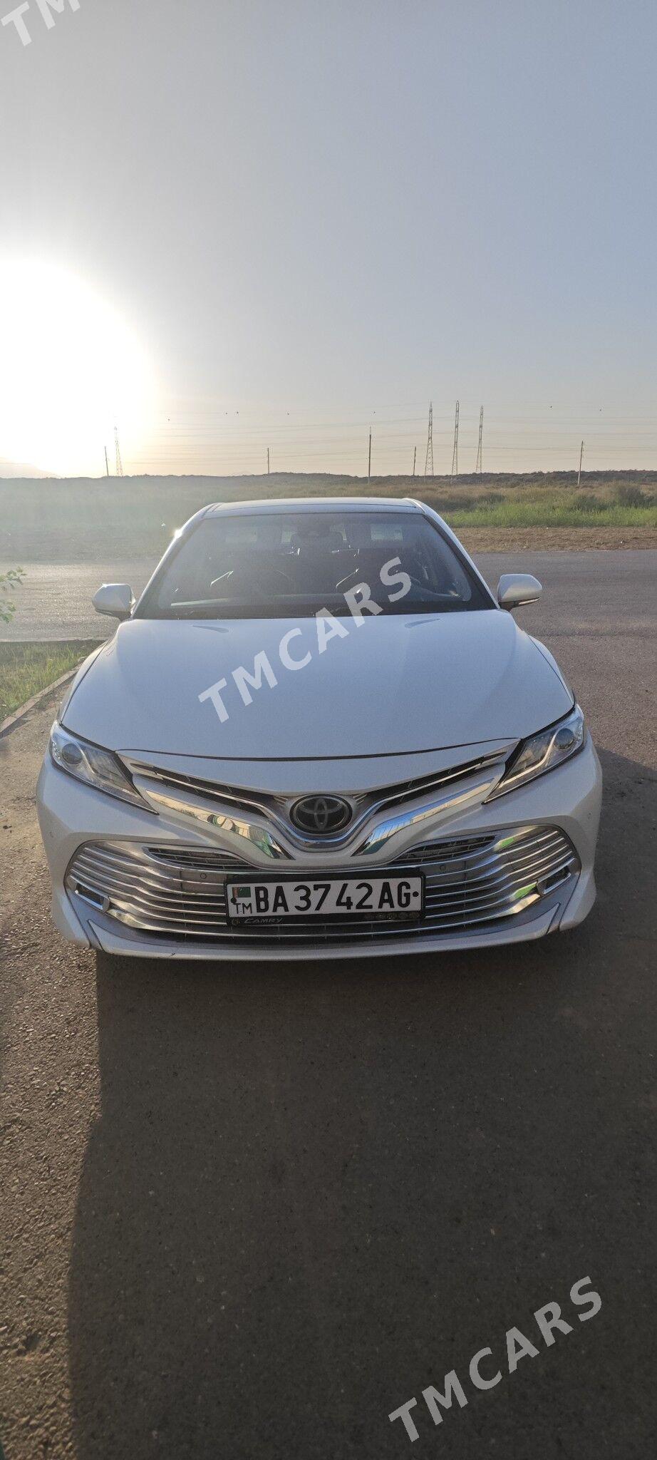 Toyota Camry 2018 - 399 999 TMT - Чоганлы - img 2