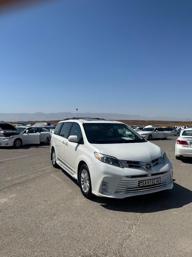 Toyota Sienna 2018 - 500 000 TMT - Parahat 7 - img 2