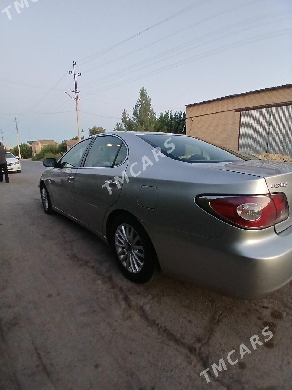 Lexus ES 300 2003 - 140 000 TMT - Чарджоу - img 2