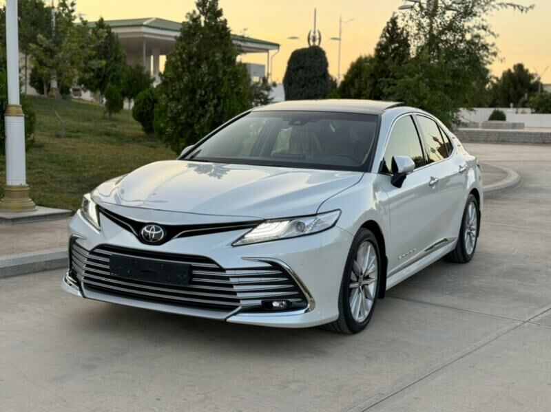 Toyota Camry 2023 - 670 000 TMT - Ашхабад - img 10