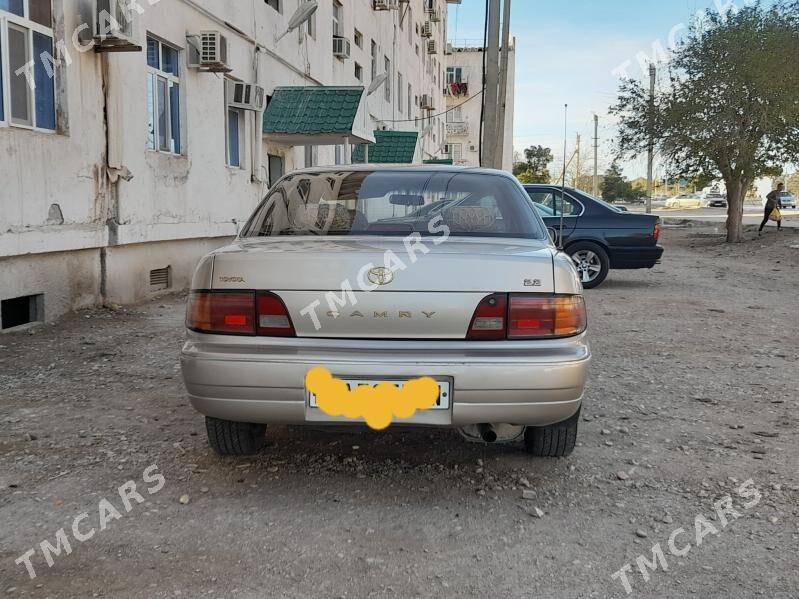 Toyota Camry 1994 - 76 000 TMT - Балканабат - img 3