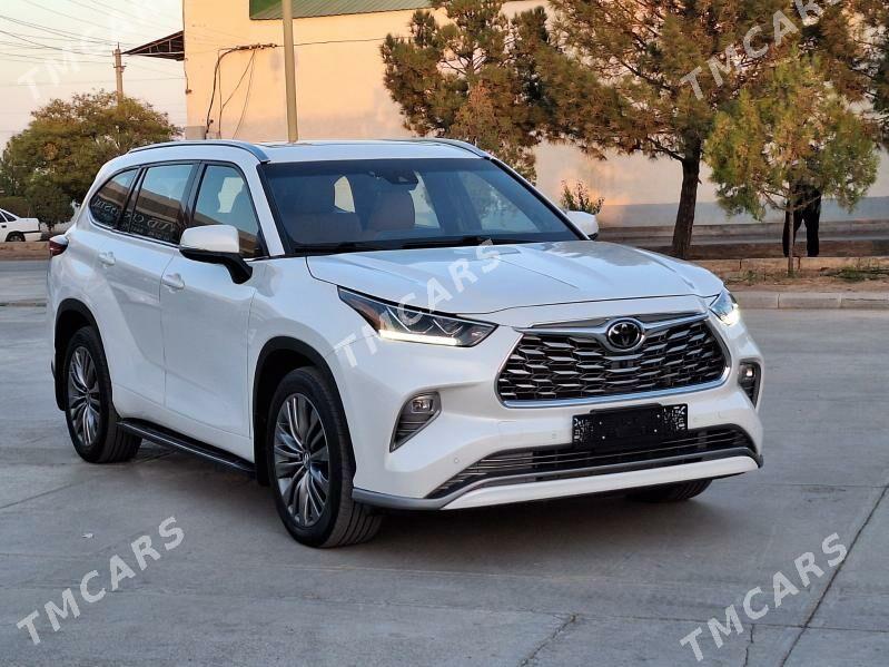 Toyota Highlander 2022 - 640 000 TMT - Aşgabat - img 3