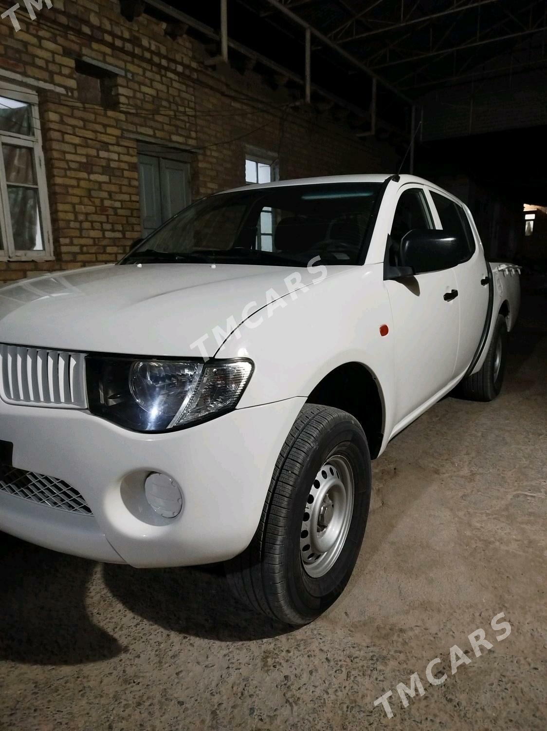 Mitsubishi L200 2008 - 100 000 TMT - Мары - img 8