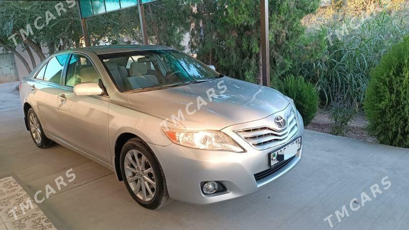 Toyota Camry 2010 - 177 000 TMT - Дашогуз - img 2