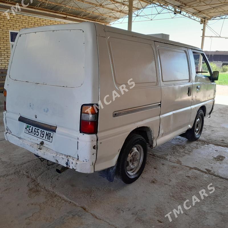 Toyota Hiace 1992 - 40 000 TMT - Mary - img 4