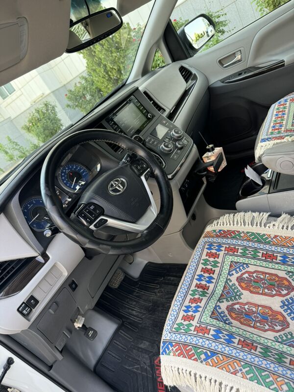 Toyota Sienna 2019 - 365 000 TMT - Aşgabat - img 10