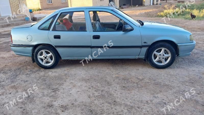 Opel Vectra 1993 - 20 000 TMT - Mary - img 3