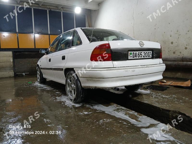 Opel Astra 1993 - 40 000 TMT - Türkmenbaşy etr. - img 5