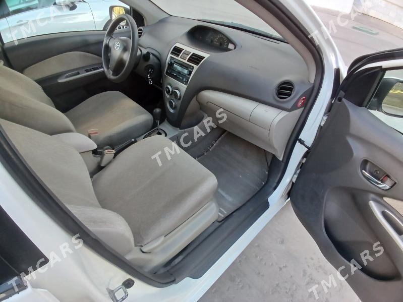 Toyota Yaris 2010 - 108 000 TMT - Ашхабад - img 5