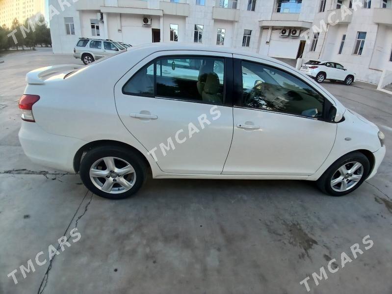 Toyota Yaris 2010 - 108 000 TMT - Ашхабад - img 4